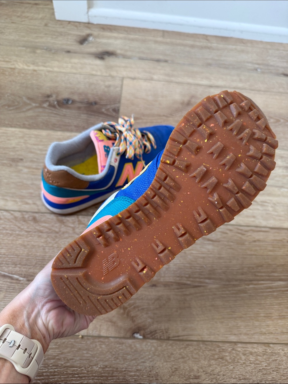 New Balance Blue & Pink Retro Trail Sneakers - Picture 4 of 4